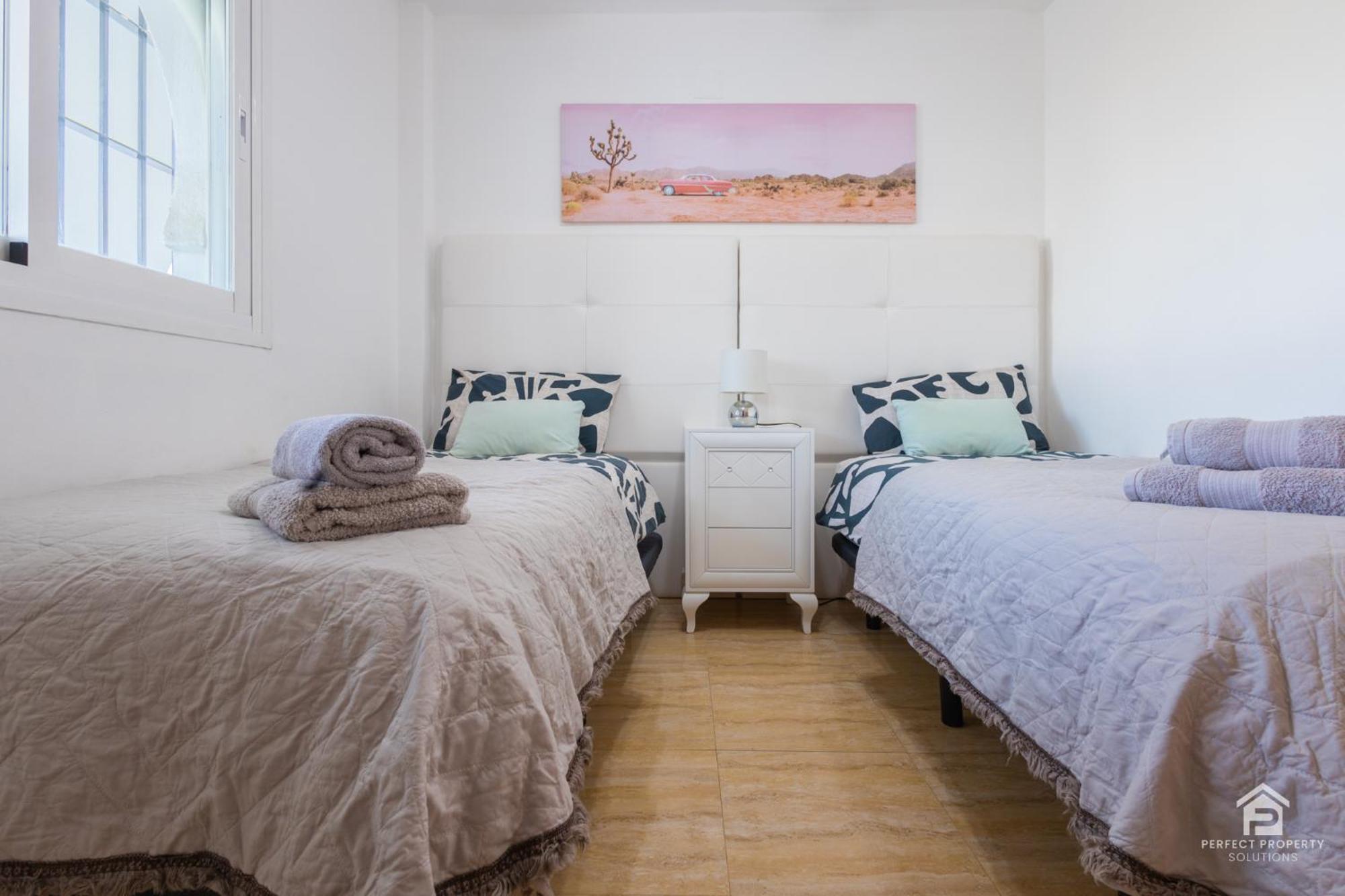 Apartment Aguamarina On The Beach Front Малага Екстериор снимка